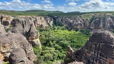 Serra da Capivara - Serra das Confus&otilde;es   06 Dias/ 05 Noites